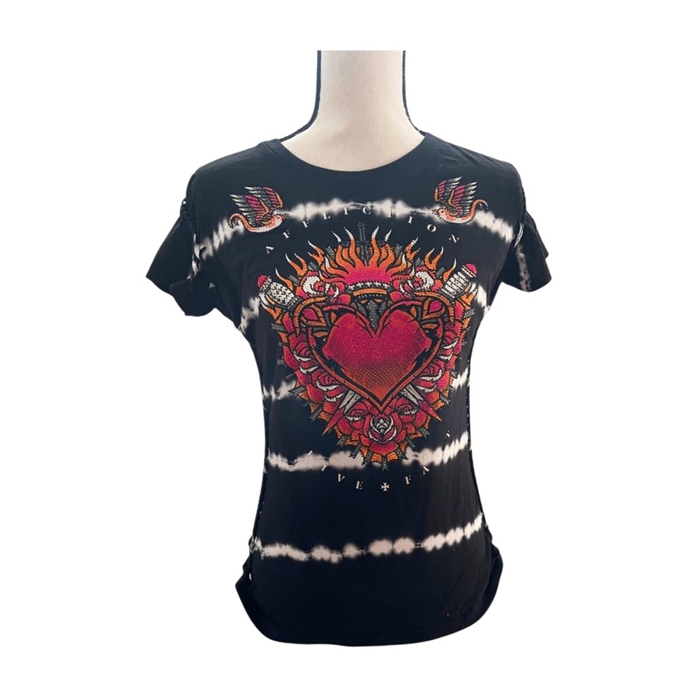 Affliction Black and Pink Heart Graphic Tee M